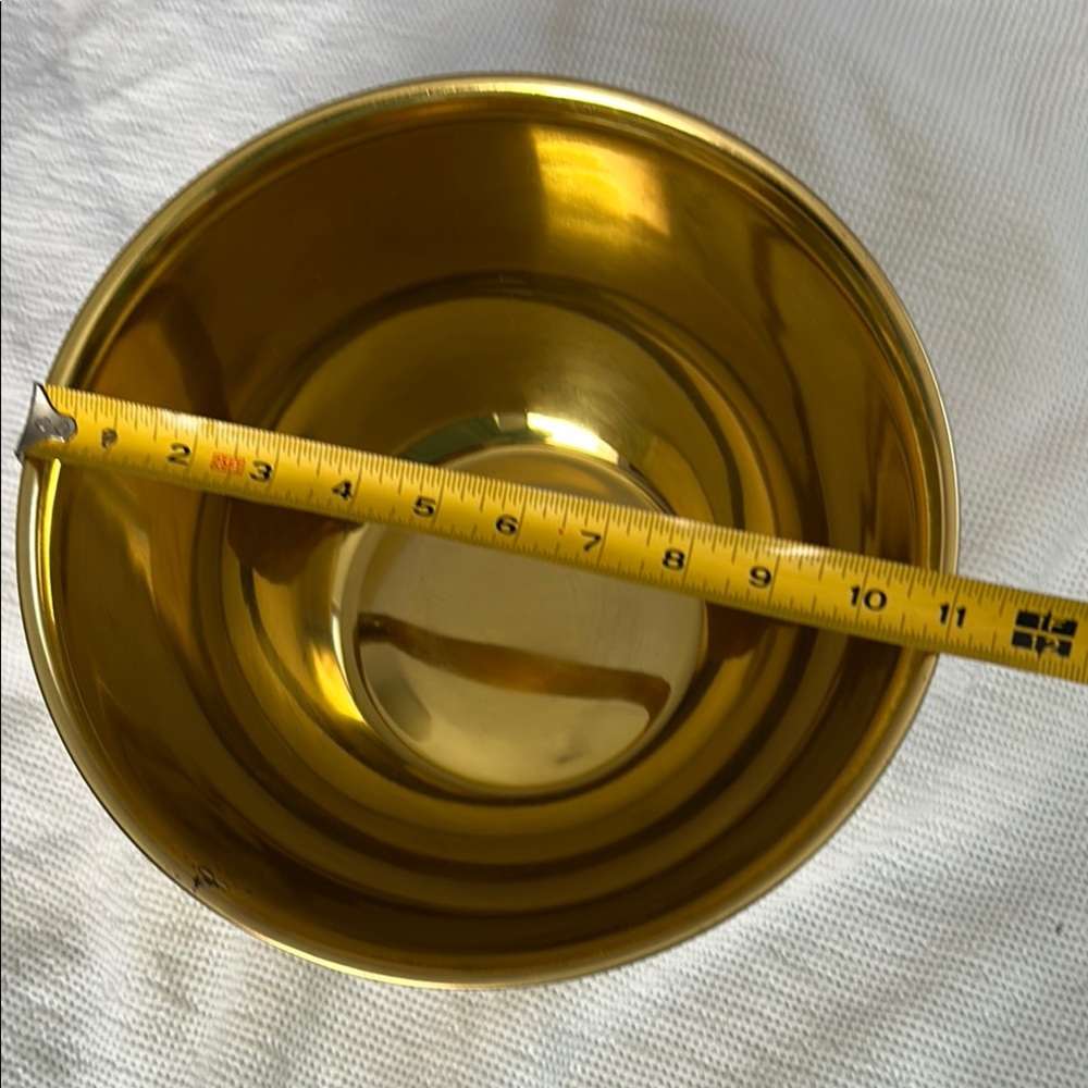 Threshold mixing bowl